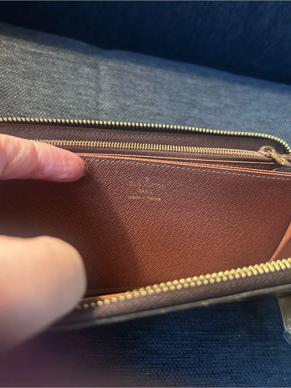 Louis Vuitton Monogram Zippy Wallet